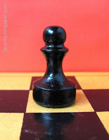 Почему шахматные фигуры так называются?