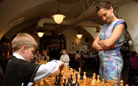 Ход королевой: шахматная школа чемпионки мира