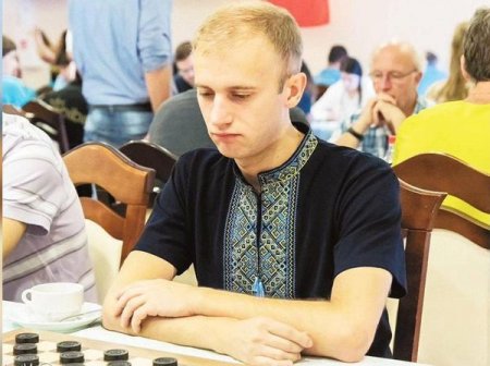Аникеев выиграл чемпионат Европы по шашкам-100 в блиц-игре