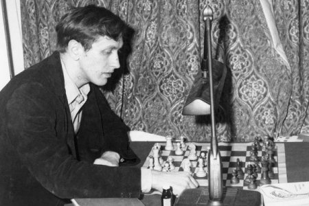 Фишеру давали "Москвич", но он отказался. Как сборная СССР выиграла первый "Матч века"