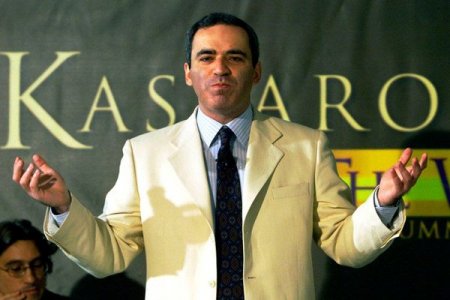 "Величайшая игра в истории шахмат". Гарри Каспаров бросил вызов всему миру и победил!