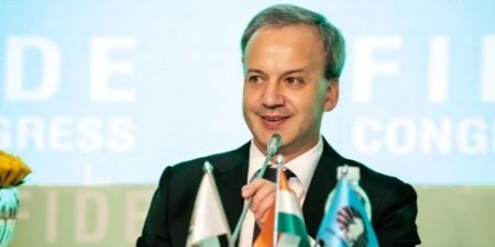 Путінського експомічника переобрали президентом Міжнародної федерації шахів замість українця