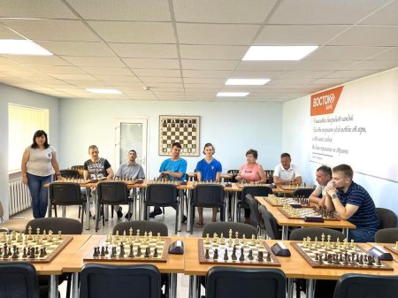 В Одесі відбувся благодійний сеанс гри у шахи