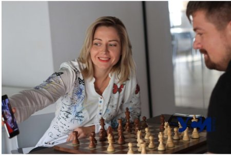 "Шахи - це модель життя", - інтерв'ю з олімпійською чемпіонкою Наталією Жуковою